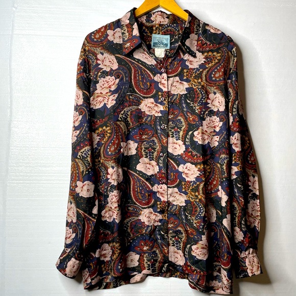 Evidence Tops - Evidence 100% silk paisley blouse